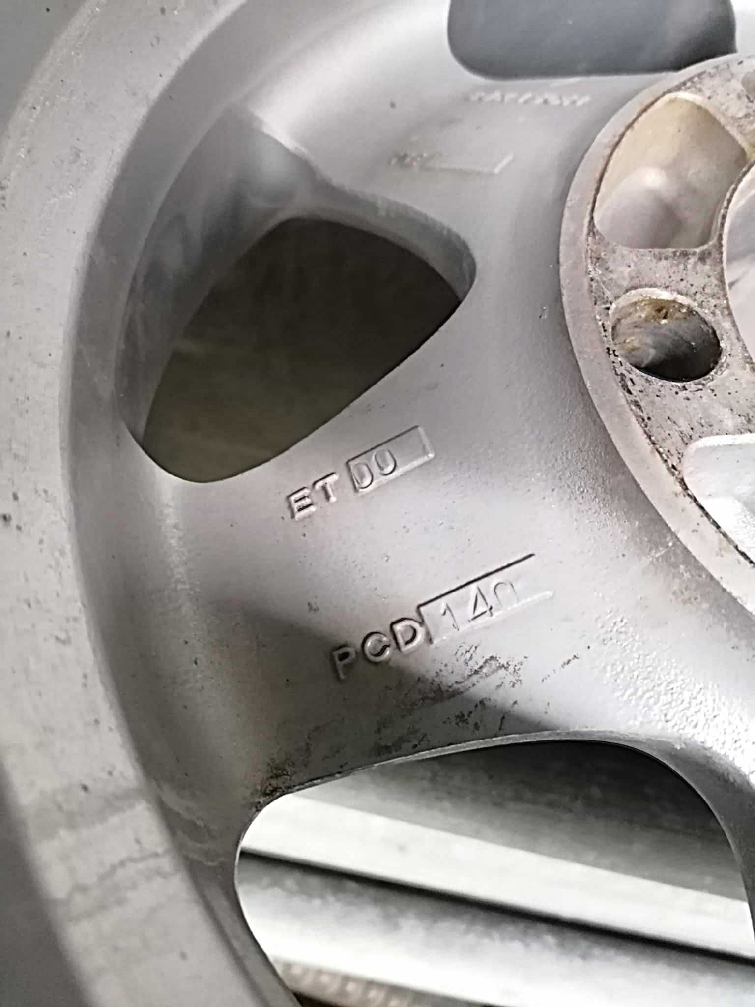 Jantes TSW 15" 5x139,7 Com Pneus usados 205/70/15
