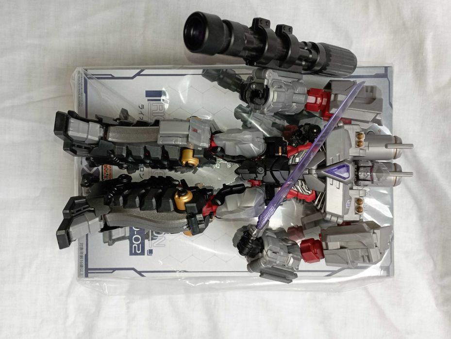 Maketoys MTCD-02 Rioter Despotron - Transformers