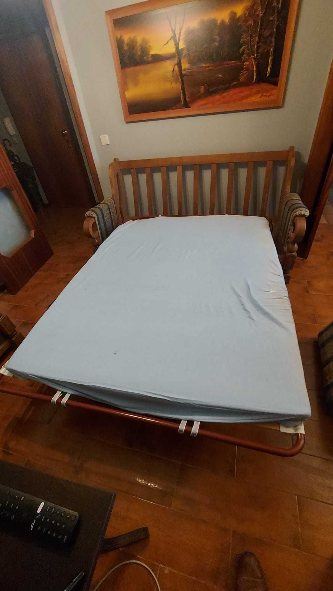 Sofá Cama 3 lugares + 2 Cadeirões