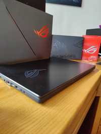 Laptop ASUS ROG Zephyrus S15 GX502 I7/32GB/RTX