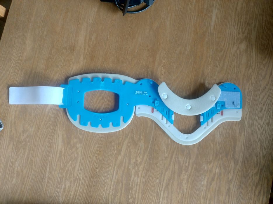 Kołnierz ortopedyczny regulowany