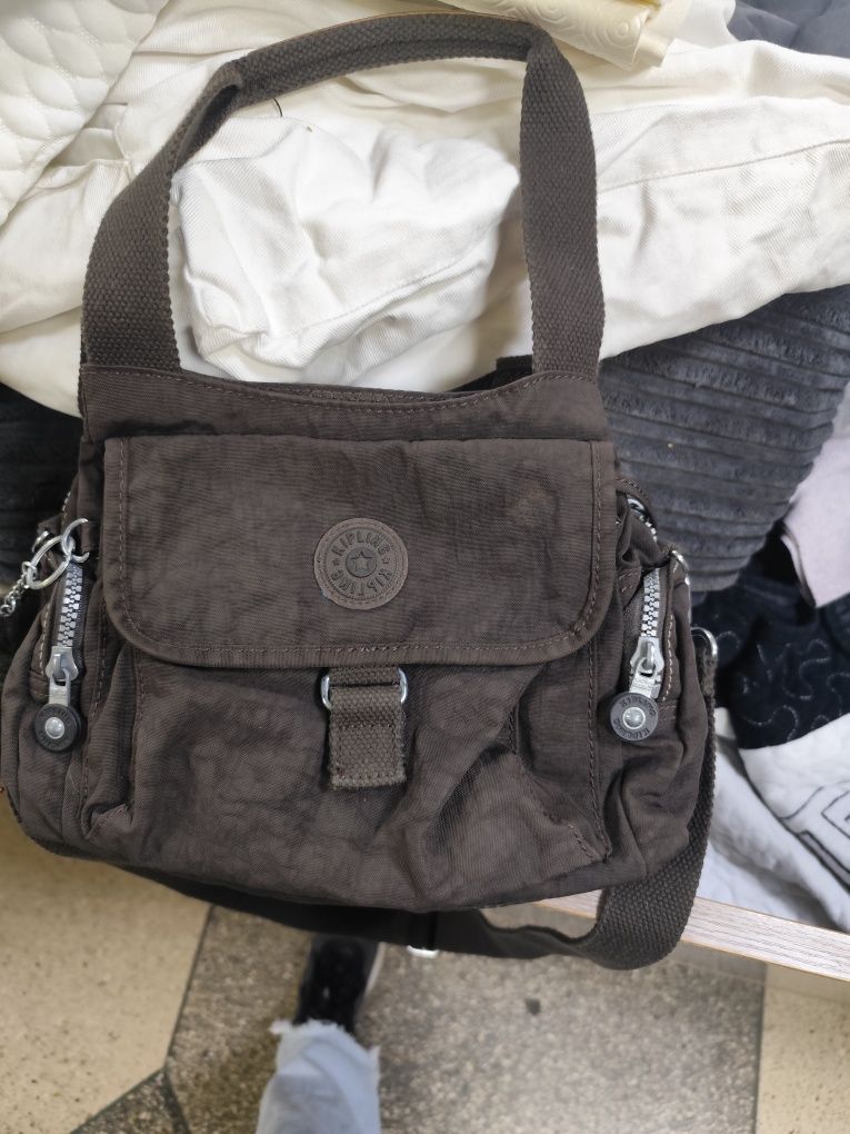 Сумка Kipling оригинал,отличное состояние