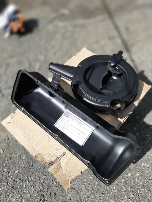 Крышка клапанов , корпус воздушного фильтра для ВА3 2101 ,02,03,06,011