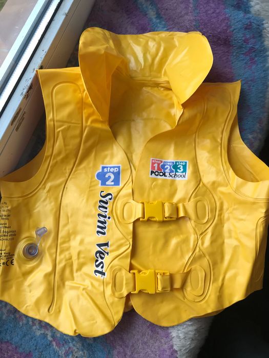 Надувной детский жилет