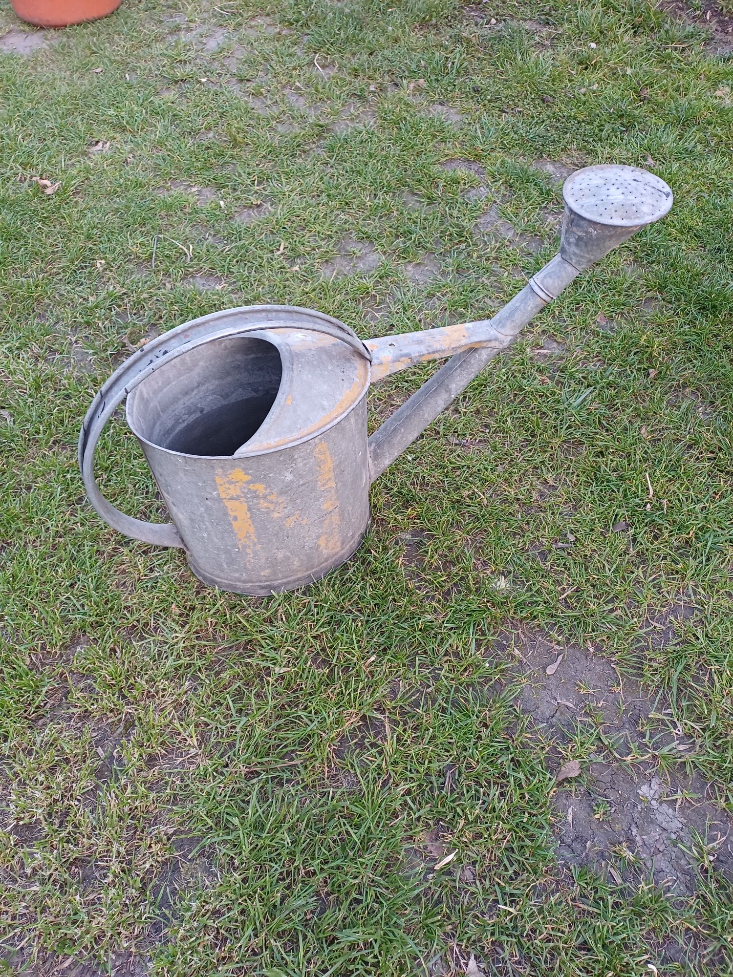 Butelki PRL różne rodzaje Konewka aluminiowa i nie tylko wysyłka
