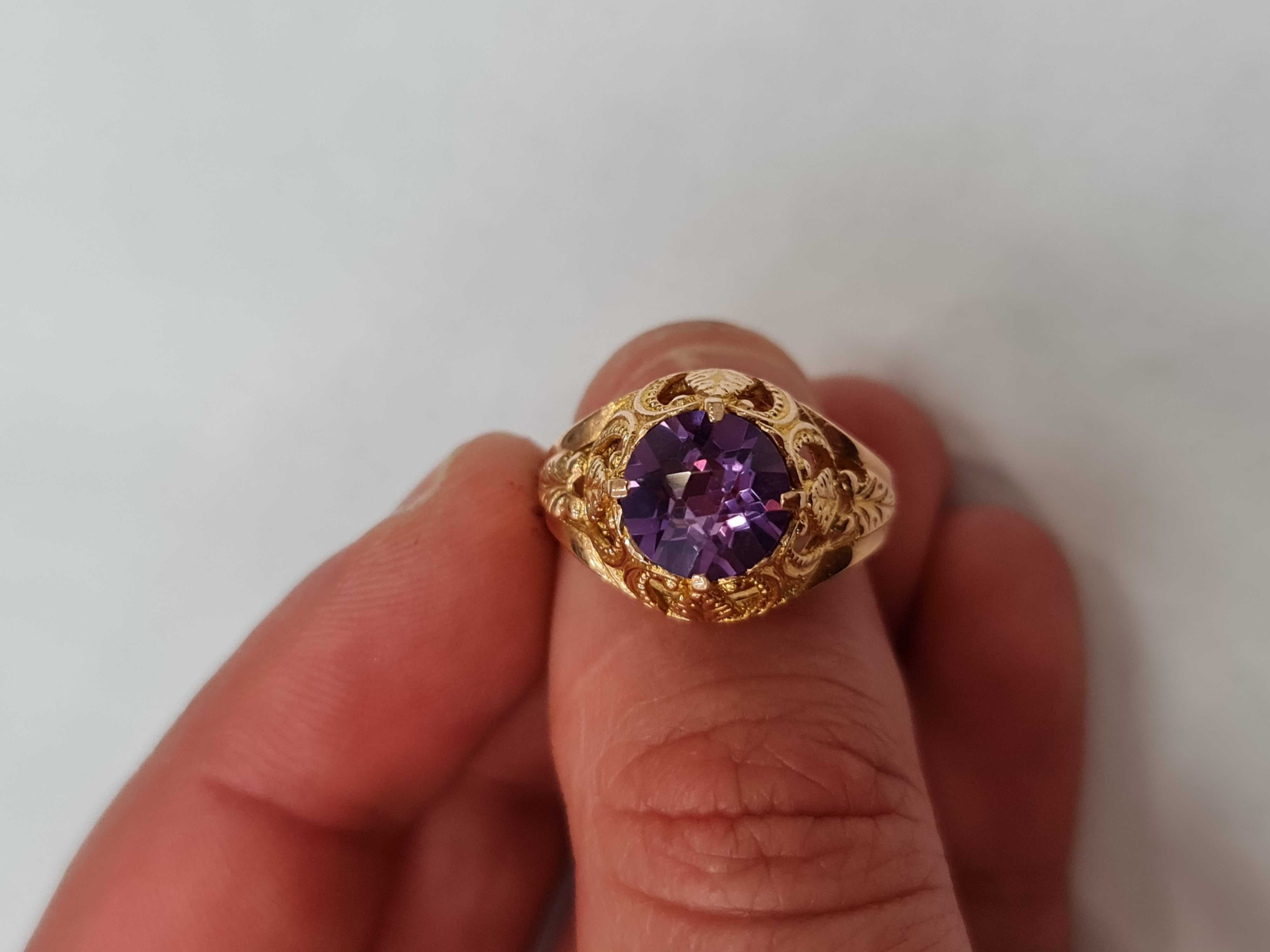 Wyjątkowy złoty pierścionek damski/ Radzieckie 583/ 5.69 gram/ R16