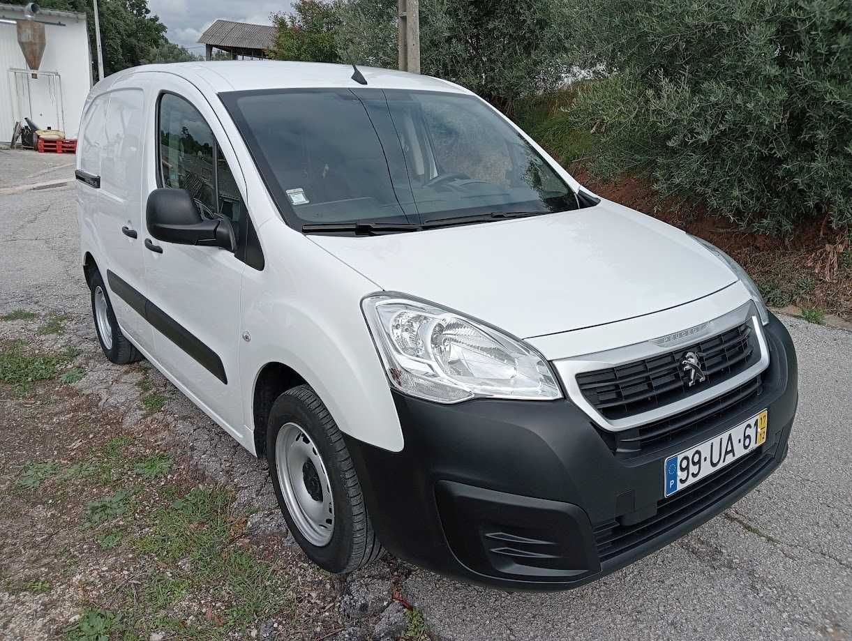 Peugeot Partner 1.6 Blue HDI, 100 CV, 3lugares, Ecrã Touch, GPS, AC