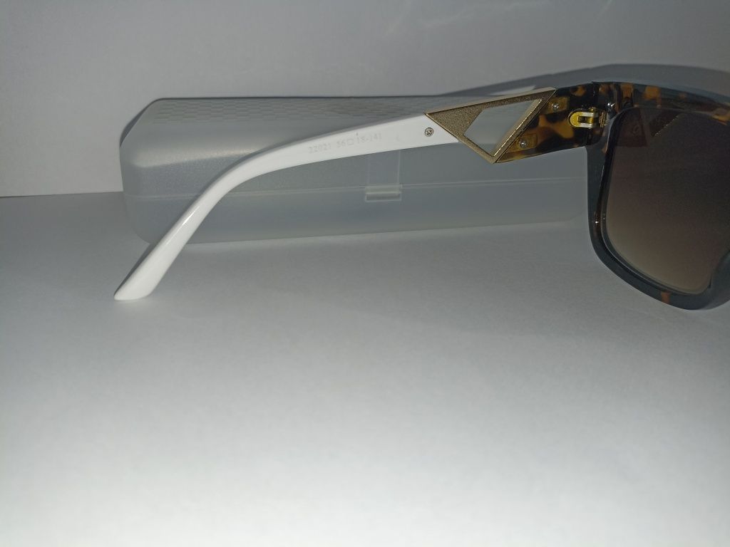 Okulary przeciwsłoneczne nowe Prada markowe białe kocie duże damskie