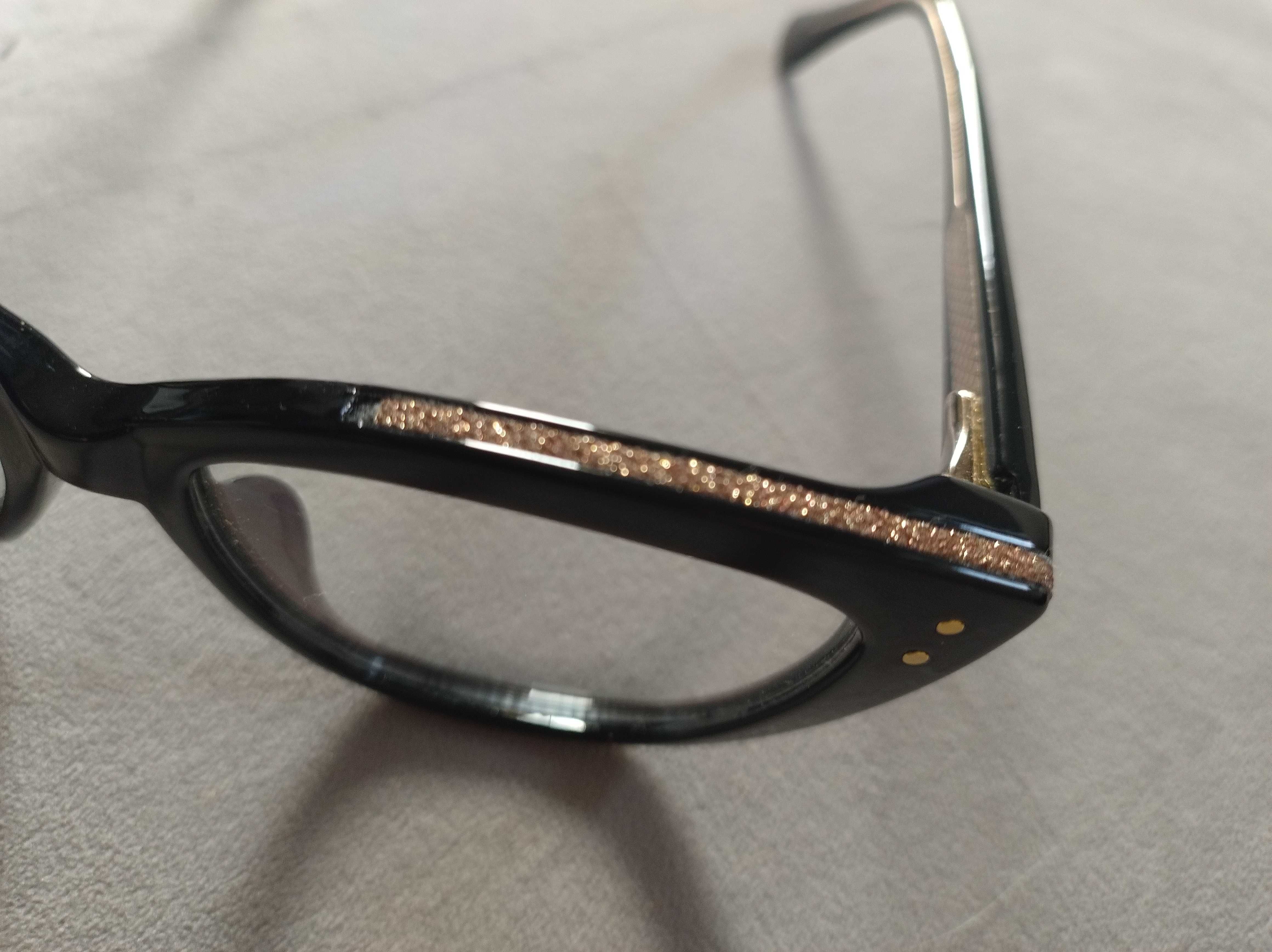 Okulary ,,0'' czarno-złote
