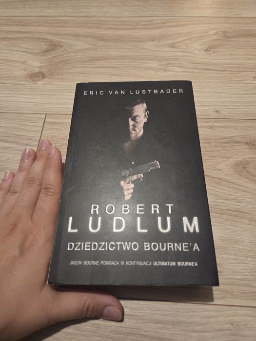 Robert Ludlum Dziedzictwo Bourne'a - Eric van Lustbader