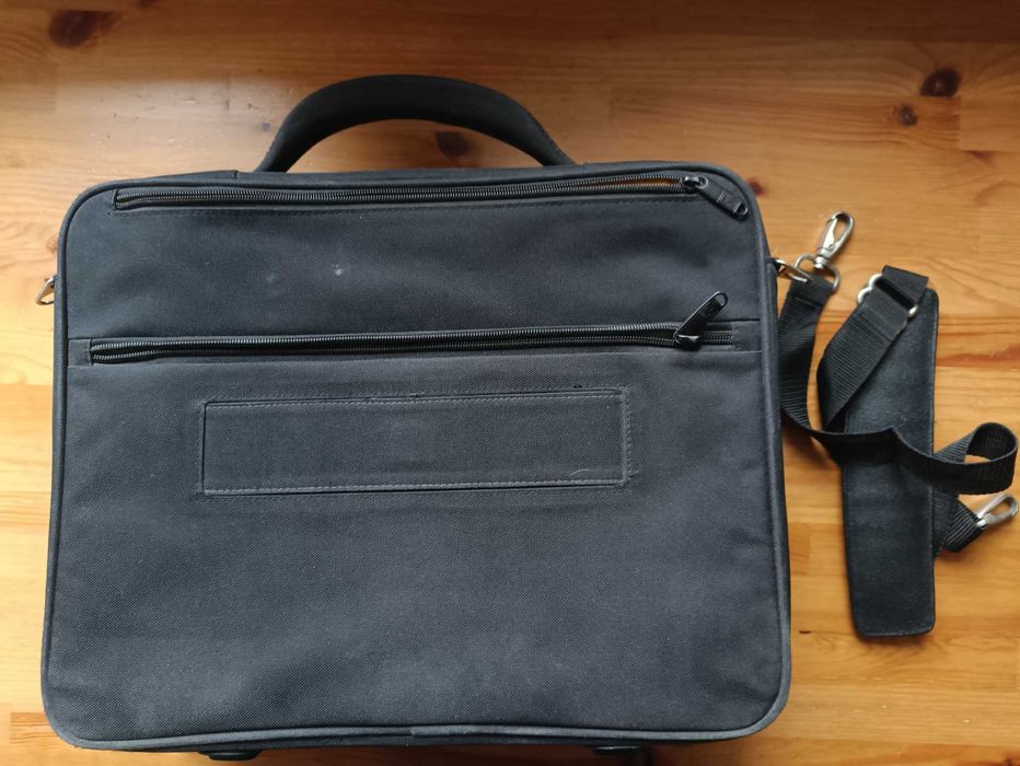 Case Logic Torba 17'' Czarna