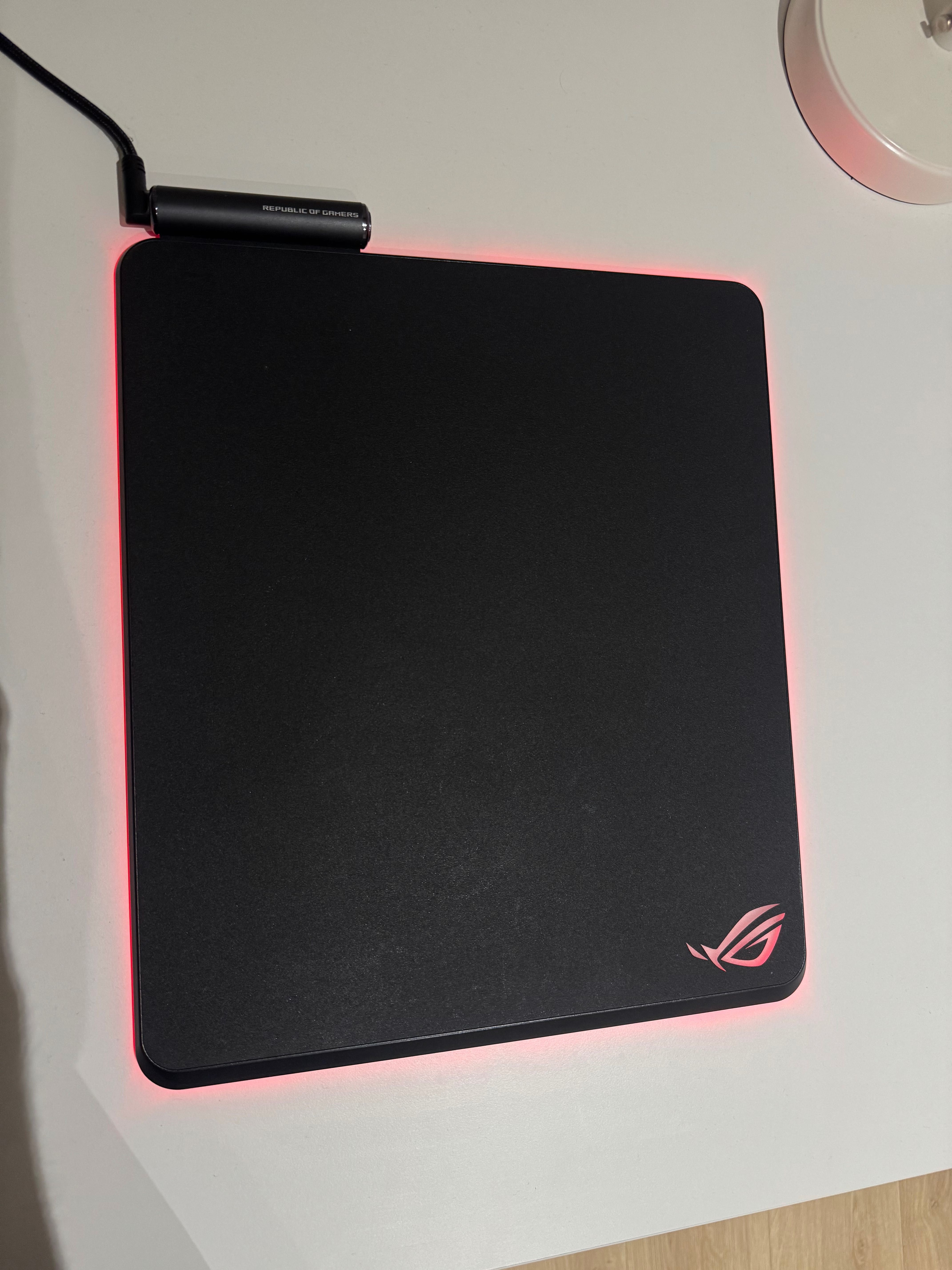 Gamingowa RGB podkładka pod myszkę ROG Balteus