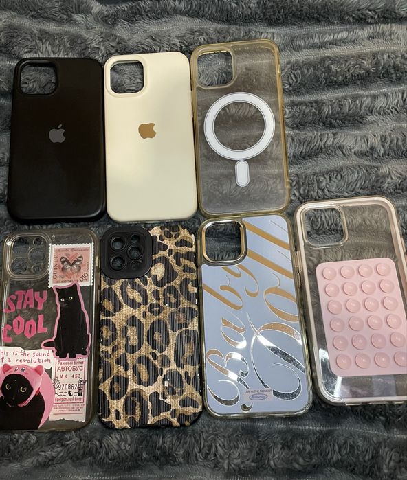 iPhone 12 Pro 128GB + 7 гарних чохлів