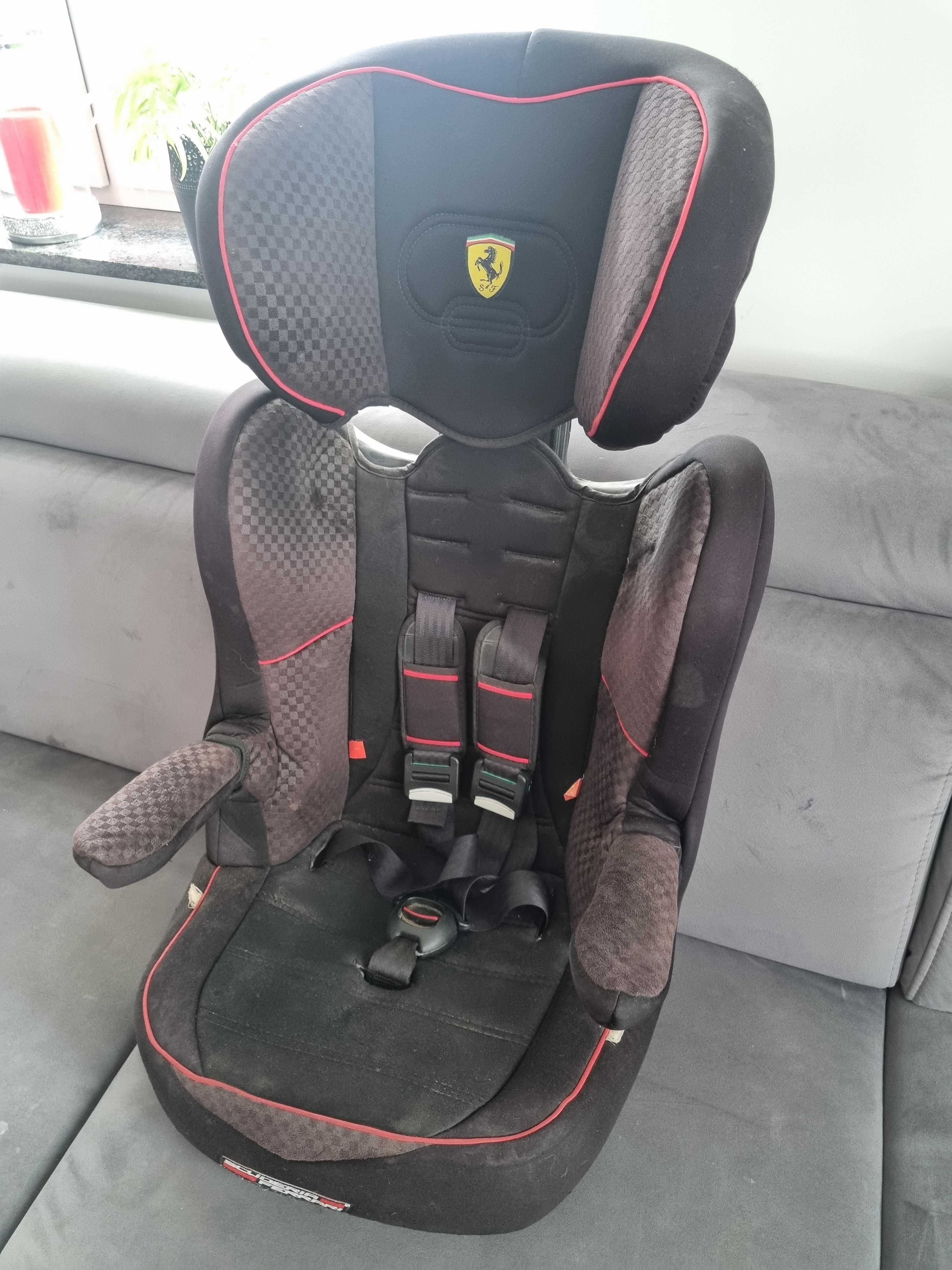 Fotelik samochodowy Ferrari 9-18 kg