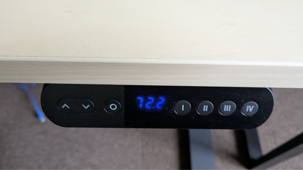 Ергономічний стіл з підйомним механізмом