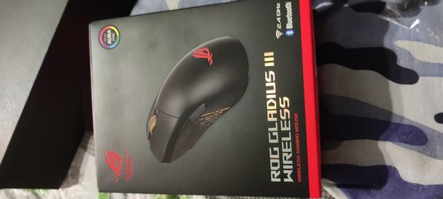 Продам новую игровую мышь Asus Rog Strix Gladius 3 Wireless