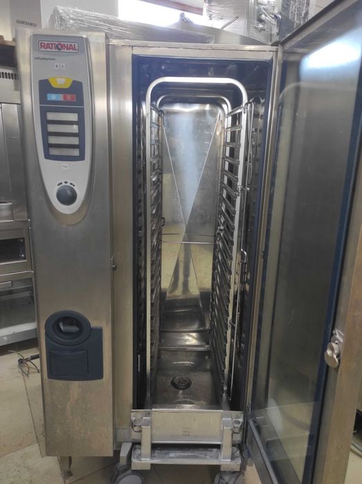 Пароконвектомат. Пароконвектомат Rational.  Rational SCC 201. 2007.