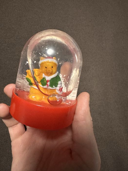 Kula swiateczna z misiem