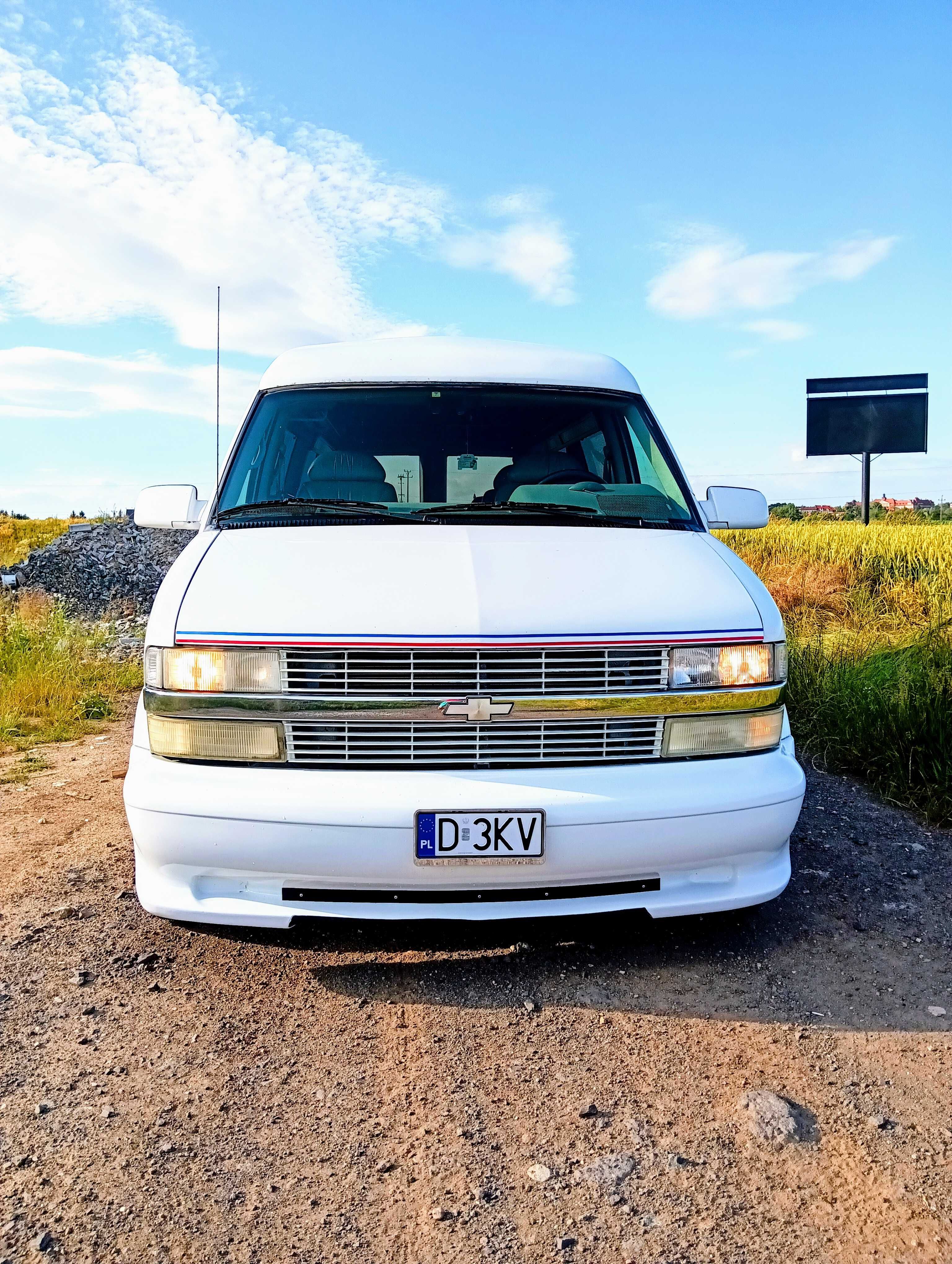 Chevrolet Astro , LPG, 7 osobowy,TV,DVD,LPG