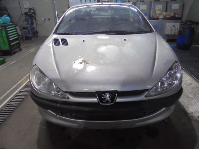 Carro MOT: NFU  TU5JP4 CXVEL: 20CN24 PEUGEOT 206 CC 2002 1.6I 110CV 2P CINZA GASOLINA