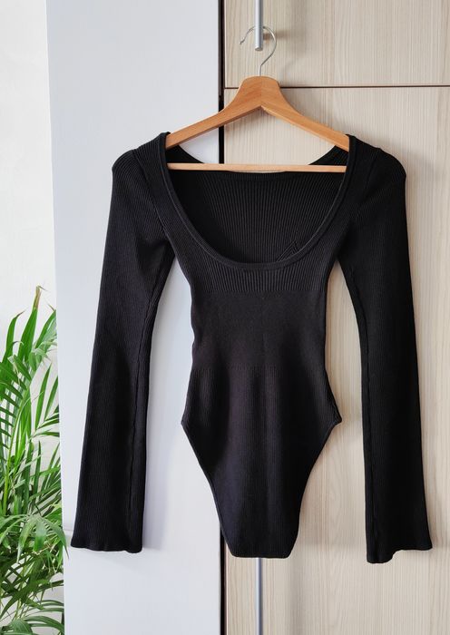 body z prążkowanej dzianiny, dekolt na plecach Reserved xS 34