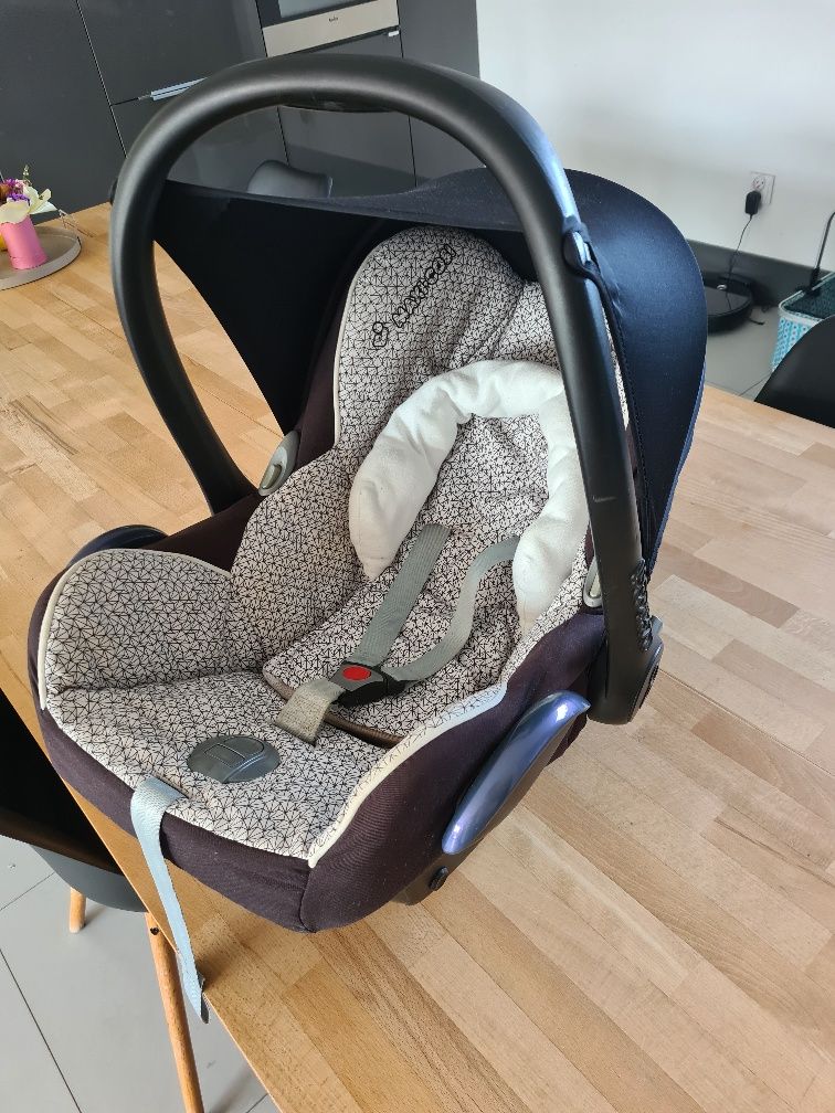 Fotelik,nosidełko,  baza maxi cosi easy base 2