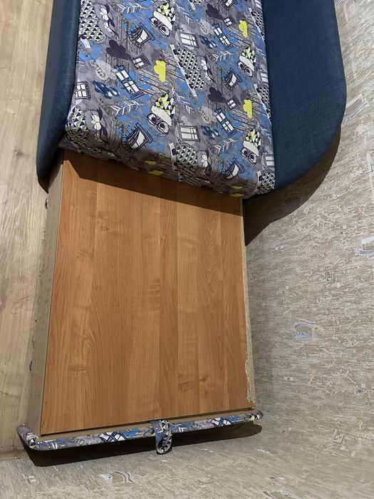 Диван дитячий , крісло-кровать, розкладний диван