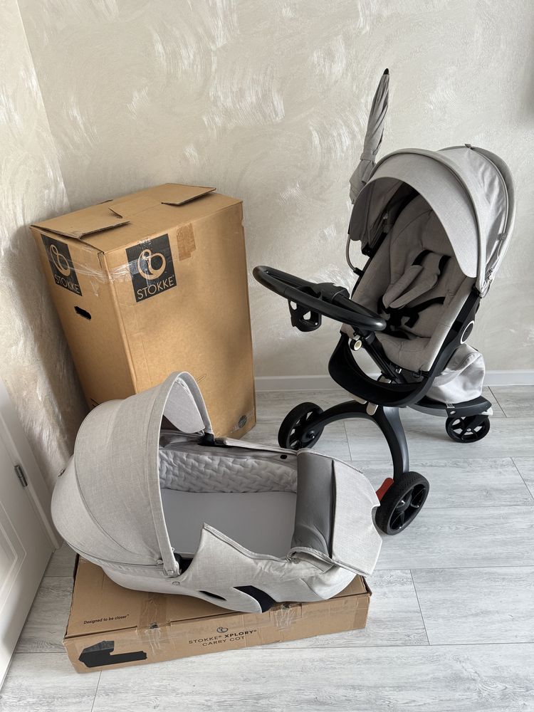 Коляска 2 в 1 Stokke Xplory V5 світло-сіра