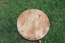 Mesa de jardim rústica