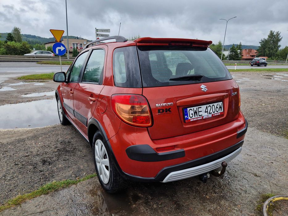 Suzuki SX4 Sprowadzony ! Zarejestrowany ! 1.5 Benzyna ! Hak !