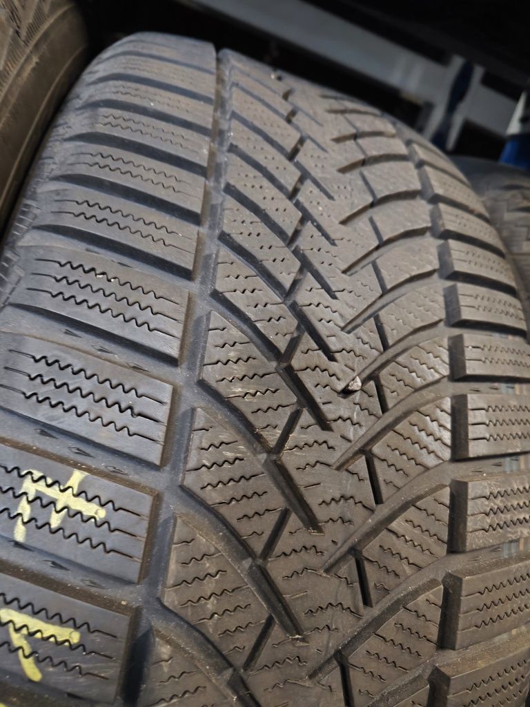 2x235/55 R17 Semperit Speed-grip 3 zimowe