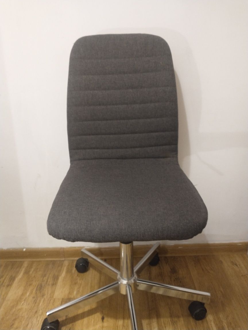 Krzesło do biurka ABILDHOLT