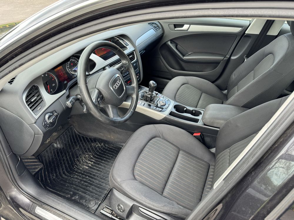 Audi A4 B8, LED, Stan Idealny, Nowe Opony