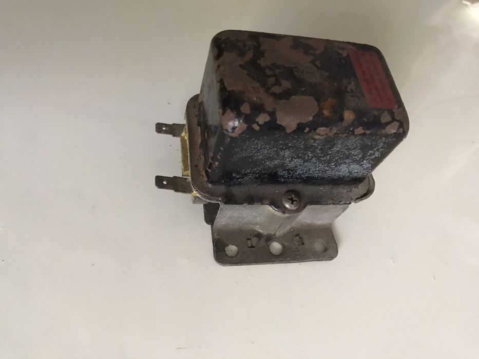 Реле заряда ВАЗ 2101-2107