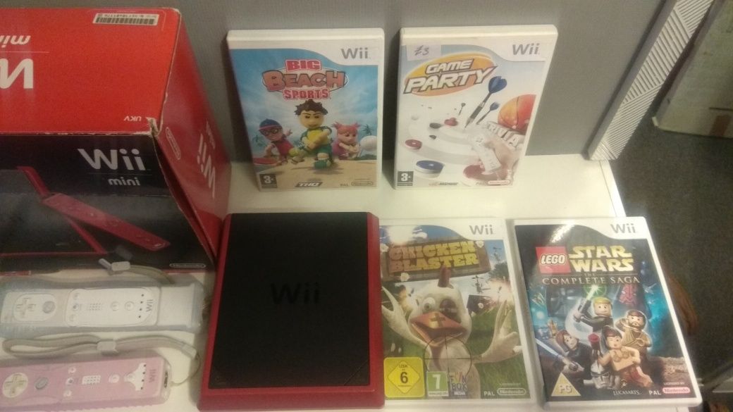 Nintendo Wii mini z 5 grami.