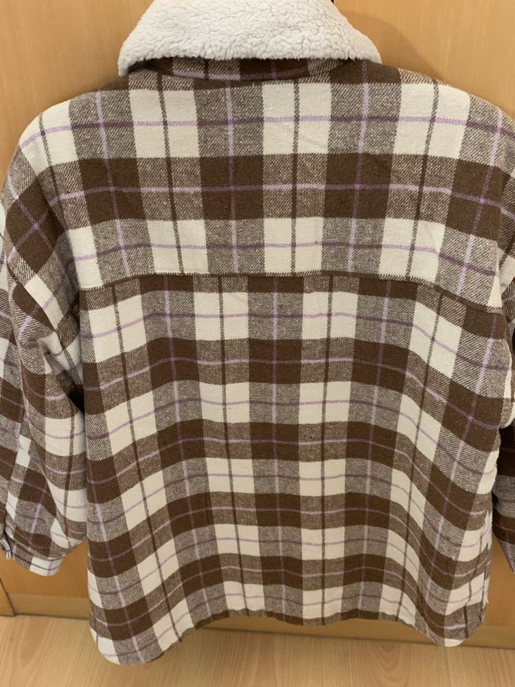 Casaco -camisa . Marca Pull & Bear