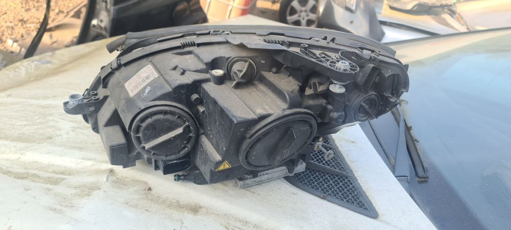 Lampa Prawa Bi-xenon Prawy Skrętny Mercedes W204 Przedlift Europa