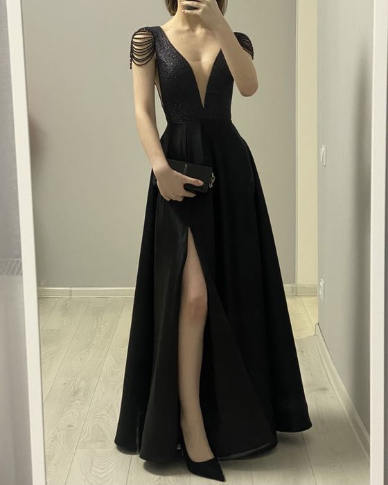 Вечірня сукня, випускна сукня