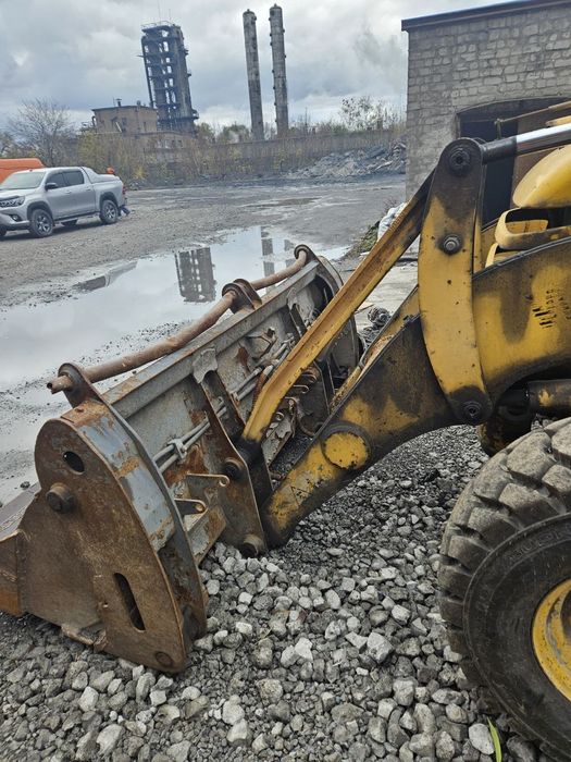 Komatsu wb 97 -R2 на ходу бери и ежай