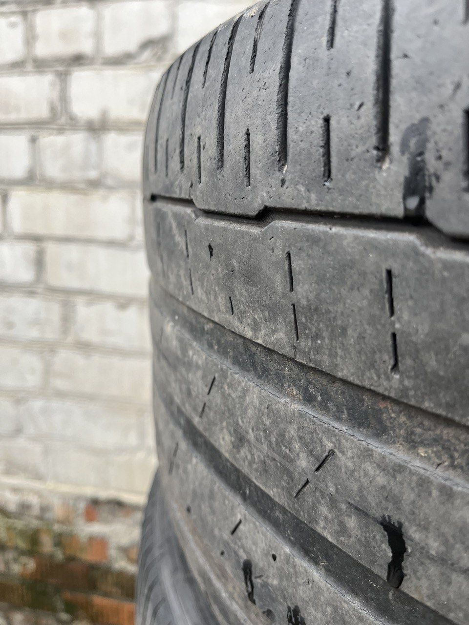 Літня гума Hankook 285/45 R21 20 року