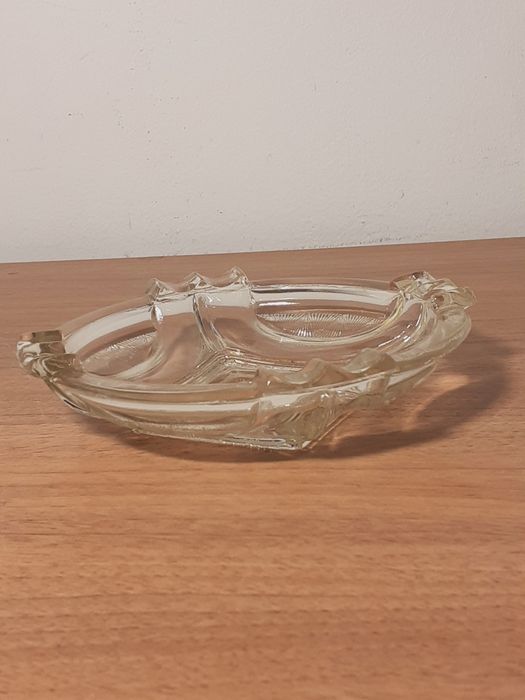 Stara kryształowa popielniczka 8 wgłębień na papierosy