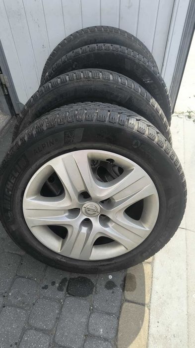 Opony zimowe 225/55/R17