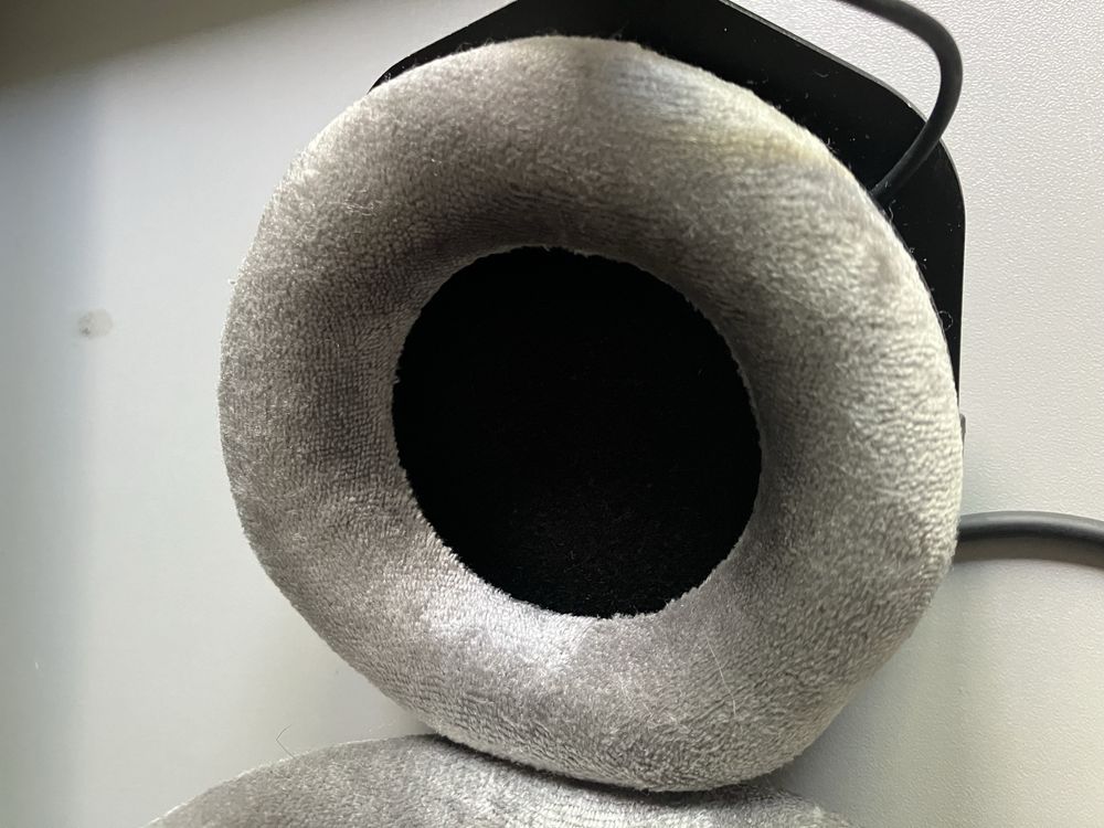 Beyerdynamic DT 990 Pro – stan idealny