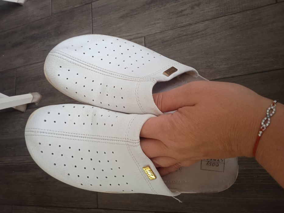 Сабо женские кожаные бело- молочные