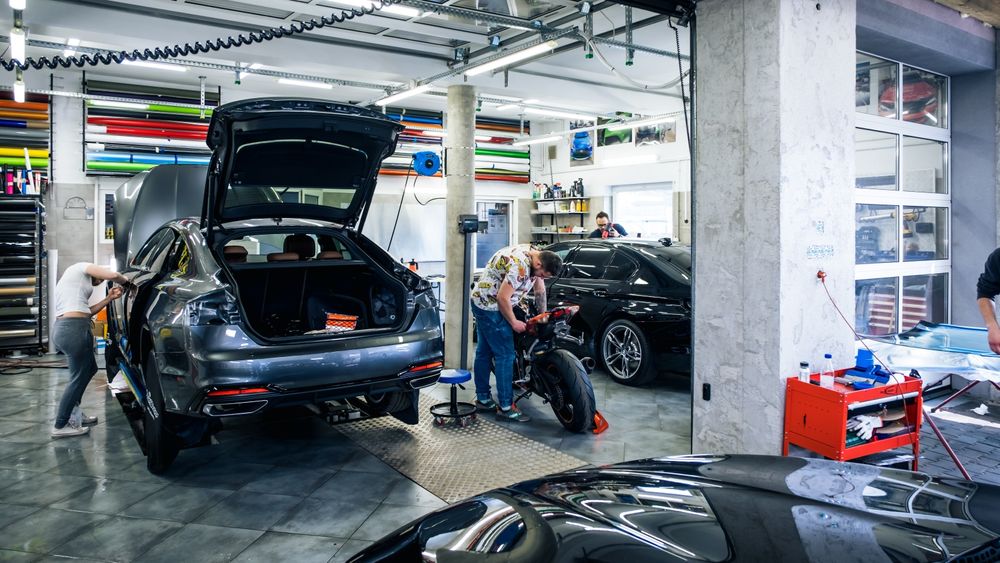 Profesjonalne przyciemnianie szyb samochodowych