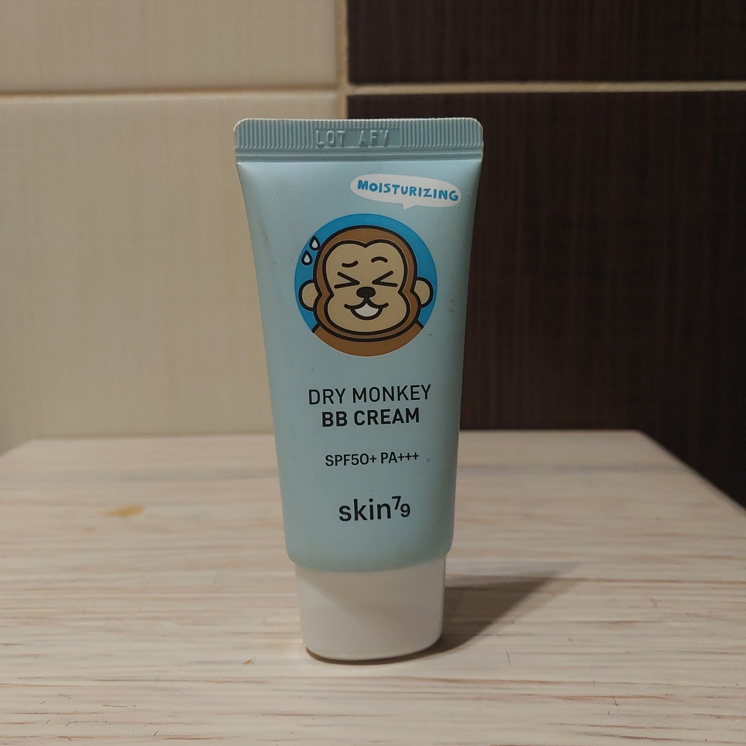 Skin 79 dry monkey bb