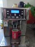 Sprzedam ekspres do kawy Delonghi