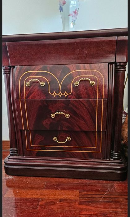 Quarto de casal (em madeira maciça)