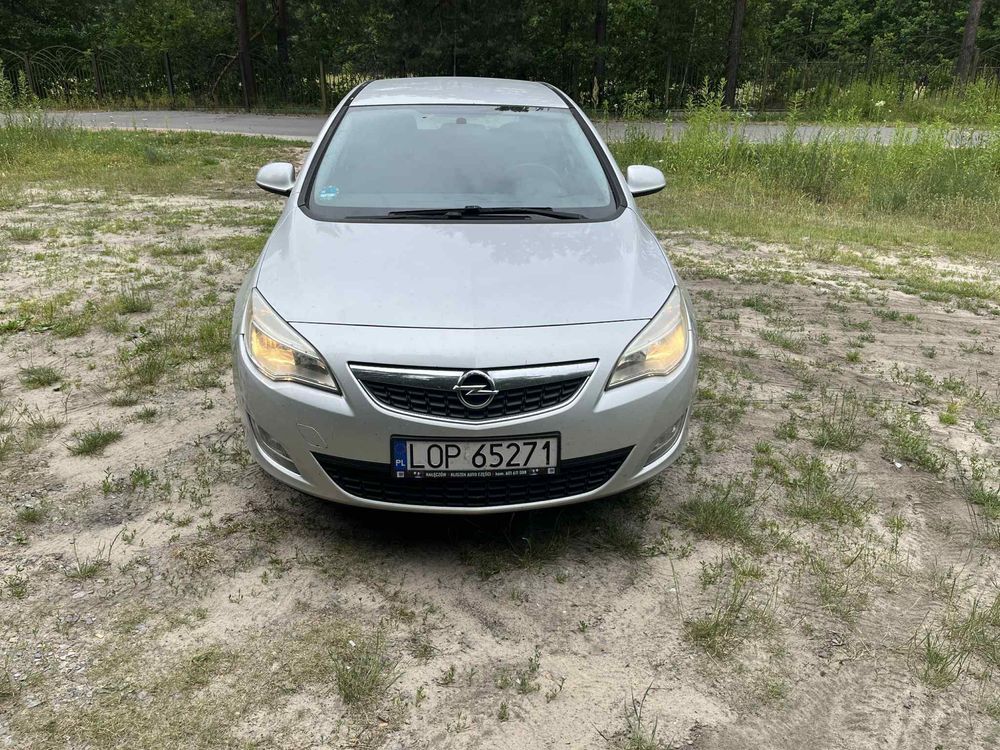Opel astra J 2010