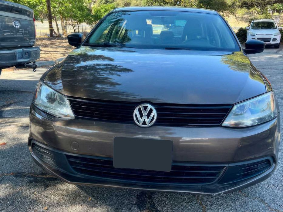 Volkswagen Jetta S      2014